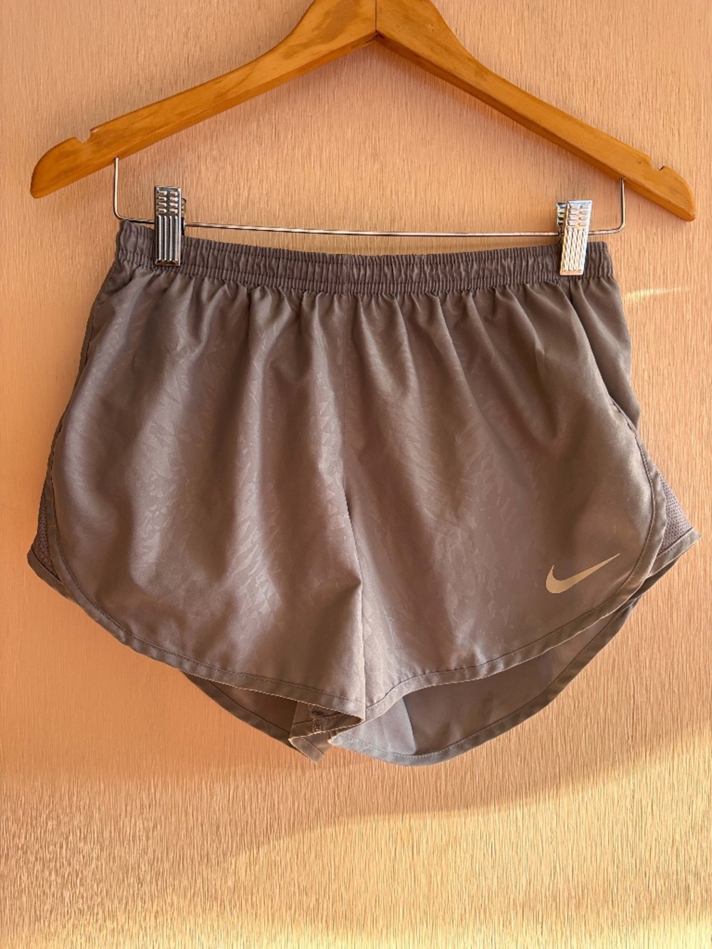 Nike Tempo Women’s Small Grey Dri-FIT Brief-Lined Running Shorts Athletic